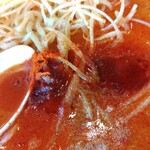 幸楽苑 - 唐辛子等を投入