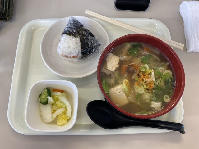 郡山のうどん・そば店「ピッコロ」- 手作りの味とアットホームな雰囲気