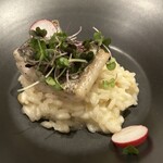 327128595 - ◆2eme entree
                        太刀魚グリルに片浦レモンのリゾットにブラウンシャンピニオンのデュクセル