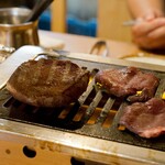 焼肉一心たん助 - 