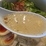 鶏白湯麺 蔭山 - スープ