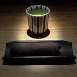 日本料理FUJI - お茶とおしぼり