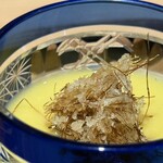 日本料理FUJI - 静岡吉田町産唐土未来の冷製摺り流し、揚げ唐土髭、小角平貝と梅のジュレ