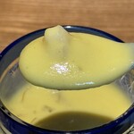 日本料理FUJI - 静岡吉田町産唐土未来の冷製摺り流し、揚げ唐土髭、小角平貝と梅のジュレ