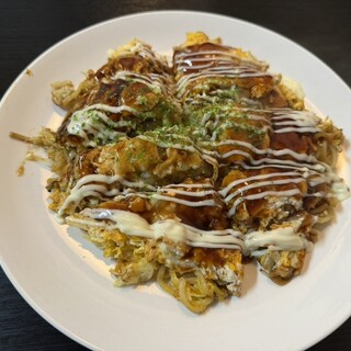 食進坊 - 料理写真:肉玉そば 820円