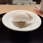 徳ㇵ本也 - ◆お米と鰹節のアイス　
      焼芋
      柿