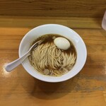 煮干中華ソバ イチカワ - 綺麗な麺線。