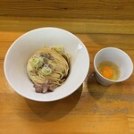 煮干中華ソバ イチカワ - "和え玉"200円と"生玉"100円♪