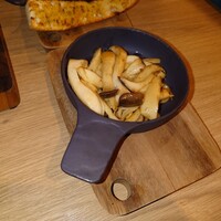 ステーキ＆シーフード シスクグリル - きのこのガーリックソテー