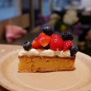 八百屋のパーラー ホリタ205_0