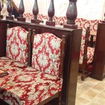 カフェ＆レストラン談話室 ニュートーキョー - レトロなデザインの椅子