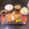 とんかつ 豚しゃぶ 樋ぞの - 鹿児島黒豚リブロース定食(200g 3,080円)
サラダ･白ご飯･汁物･香の物付き