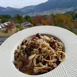 檪の丘 - ４種のキノコとサルシッチャのペペロンチーノ