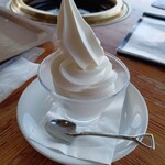 小岩井農場まきば園 軽食コーナー - ソフトクリーム