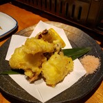 炉端と酒 五臓六腑 - たこの天ぷら