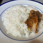 カリーライス専門店エチオピア - カリーをライスに載せる