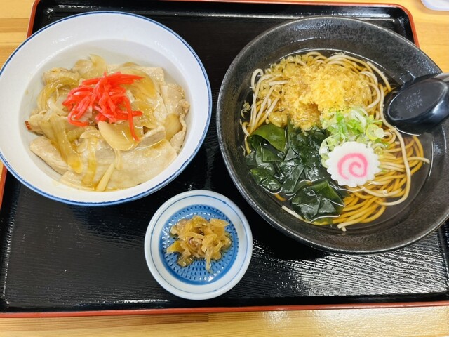 宝 - 岩出山（立ち食いそば）の写真