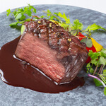 イタリア料理ソッジョルノ - 料理写真:国産牛フィレ肉のステーキ！赤ワインソース