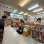 かつや - 店内
