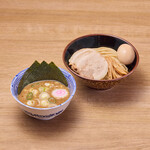 舎鈴 - 特製つけめん（小）