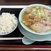 新橋ニューともちん - 中華そば750円.。ライス1杯無料(大)。
