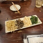 炭火焼肉 ホルモン やま元 - ナムル盛り(もやし、ぜんまい、大根、？菜っぱ系)