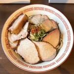 晴耕雨読 - 炭火香るチャーシューまぜそば