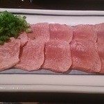 やきとん ひょっとこ - タン刺し