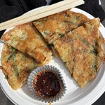 麦の家 - ニラチヂミ