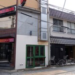 川豊 - 2024年10月　右下の茶色の柱のところです～(´▽｀)