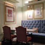 パブロフ - 内装①