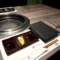 近江うし焼肉 にくTATSU 日本橋室町店 - 