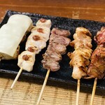 かっぱ園 - 右からレバー、やきとり、こころ、ささみ梅肉、つくねチーズ