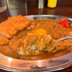 大阪マドラスカレー - マドラスカレー中盛（米300g）1,000円
                                カツ  440円