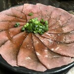 炭焼牛たん東山 仙台本店 - ローストビーフ