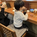 石狩 - コーラを飲みならラーメン待ちの孫