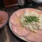 炭焼牛たん東山 - サイズ感