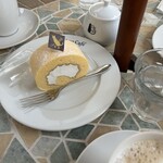 シャノワール 松井山手店 - 