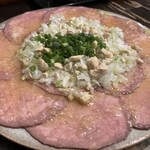 炭焼牛たん東山 - 刺身