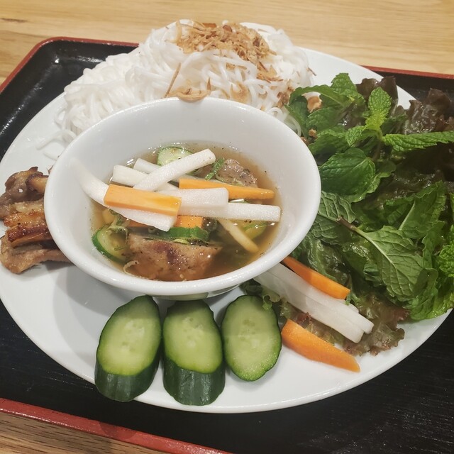 ニエウ クアン
