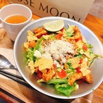 ディーアイワイ サラダ & デリカテッセン - 