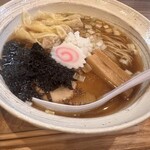 煮干乃宴 - 料理写真:煮干しラーメンワンタントッピング