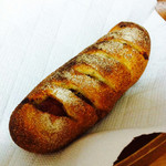 ブリエ - まるごと荒挽きスパイシーウインナー ￥230