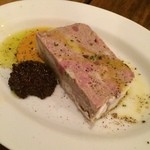 GOLDEN CHICKEN - パテ680円