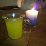 みんなのコーヒー - ホットオレンジ５００円（キャンドルあるところで撮影）