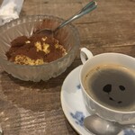 イタリアンダイニング バニアンツリー - 