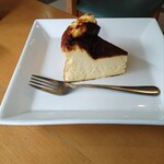 お茶処 吉田 - バスクチーズケーキ