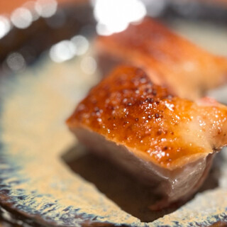 しっかりと旨味の乗った、きめ細かい地鶏の焼鳥をご堪能あれ