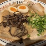 金澤濃厚豚骨ラーメン 神仙 - 特製王道豚骨らーめん