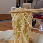 喜一 - 最後まで美味しい中太麺